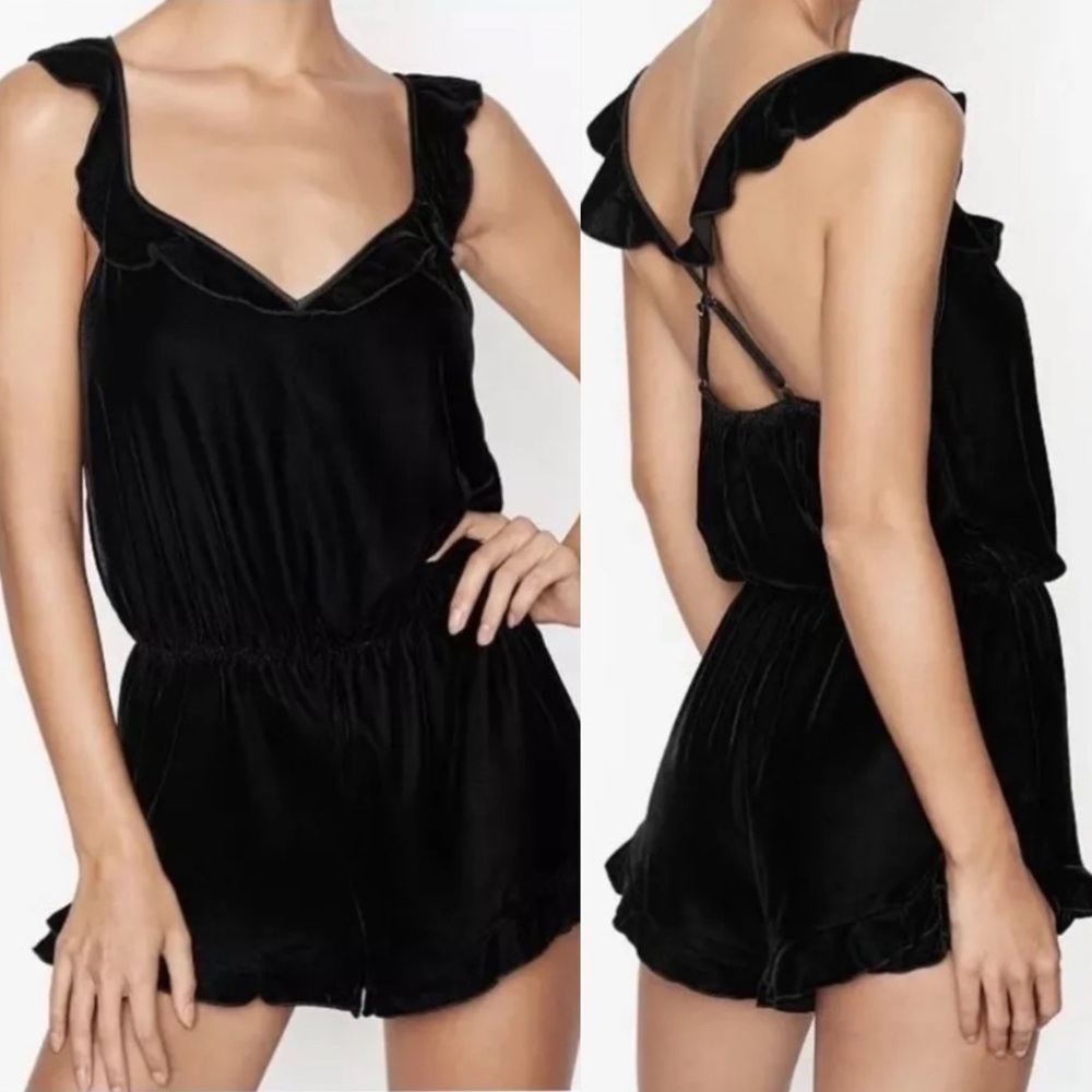 Victoria's Secret Velvet black Romper babydoll Ruffle sleeve size small